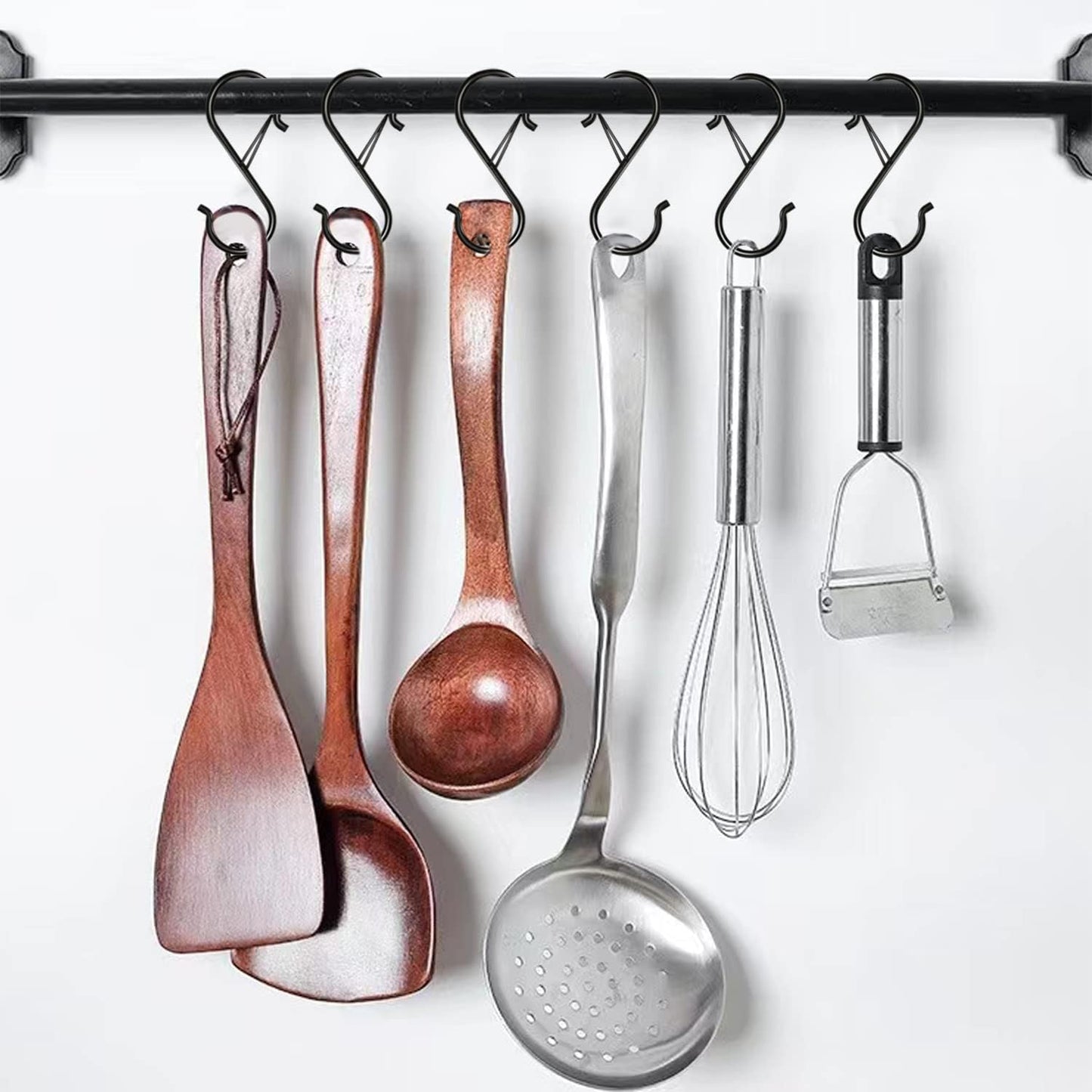Minimalist Anti-Drop S-Hooks for Home Organization